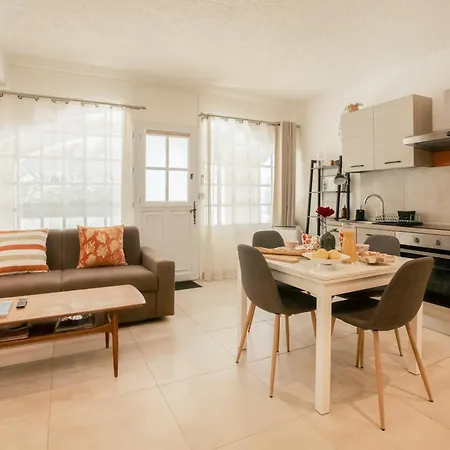 30 M De La Apartment