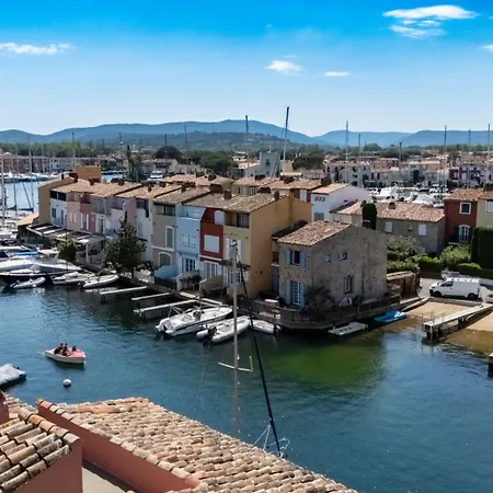 30 M De La Apartment *