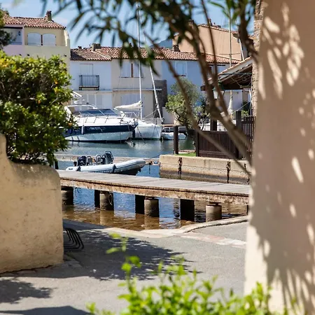 30 M De La *